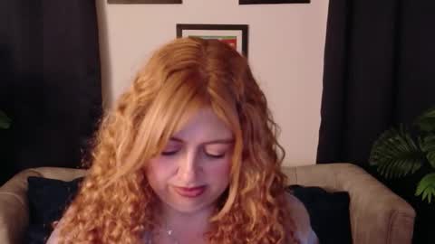 Snapshot of milfarlet chatting on 01.31.26 Arlet online show from 01.31.26