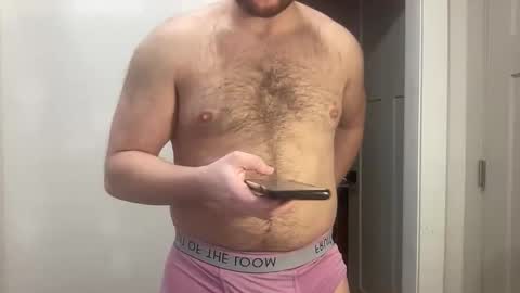 Snapshot of milfhunter1736 chatting on 01.16.26 HungCollege online show from 01.16.26