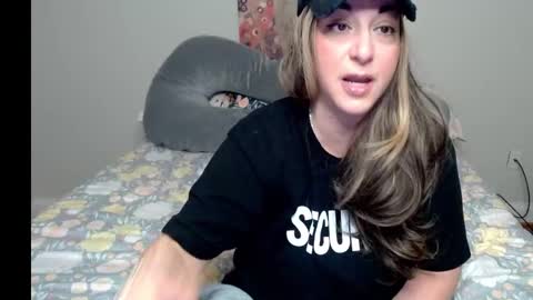 Snapshot of milfmonee chatting on 01.26.25 MILF Monee online show from 01.26.25