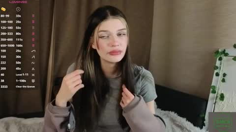 Snapshot of milisa_sweeti chatting on 05.06.26 Milisa online show from 05.06.26