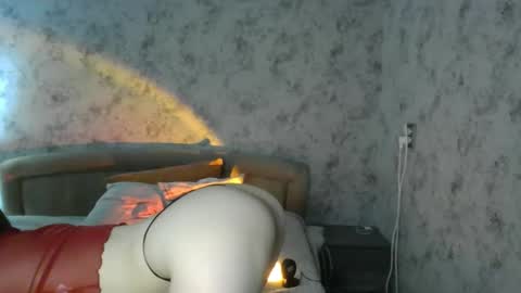 Snapshot of milissasii chatting on 10.29.25 milissasii online show from 10.29.25