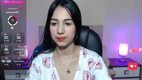 Snapshot of milk_little4u chatting on 11.07.25 luci online show from 11.07.25