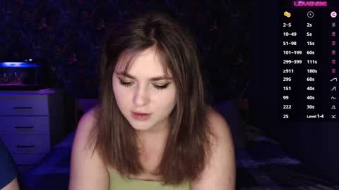 Snapshot of milk_slice chatting on 12.22.24 Stella and Neo online show from 12.22.24