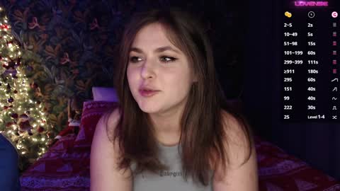 Snapshot of milk_slice chatting on 12.23.24 Stella and Neo online show from 12.23.24