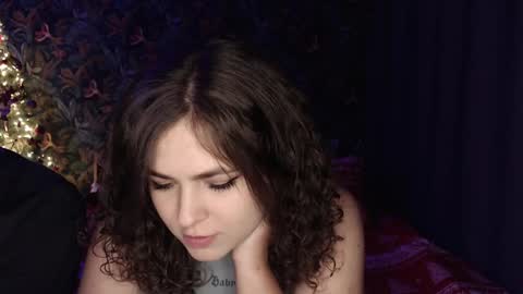 Snapshot of milk_slice chatting on 01.04.25 Stella and Neo online show from 01.04.25