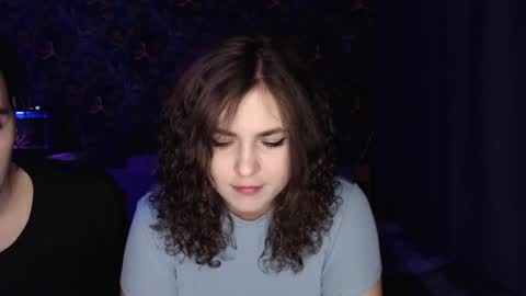 Snapshot of milk_slice chatting on 03.04.25 Stella and Neo online show from 03.04.25