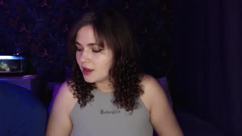 Snapshot of milk_slice chatting on 09.09.25 Stella and Neo online show from 09.09.25