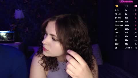 Snapshot of milk_slice chatting on 10.26.25 Stella and Neo online show from 10.26.25