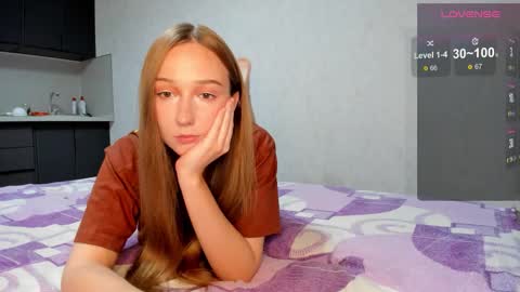 Snapshot of milkaeliza1 chatting on 09.20.25 MilkaLiza online show from 09.20.25