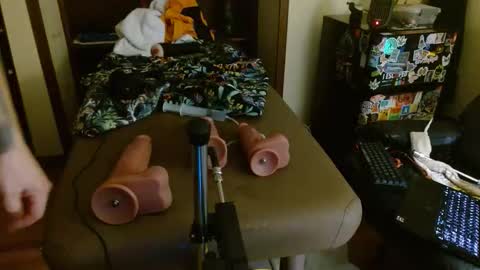 MilkingKween online show from 02.05.26