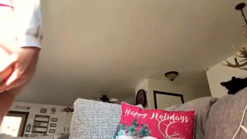 Snapshot of milkingmommy chatting on 12.14.24 Milking Mommy online show from 12.14.24