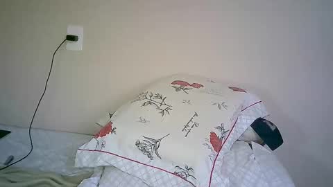 milkoffee online show from 01.11.25