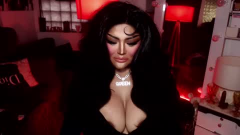 milkshakelavinia online show from 01.06.25