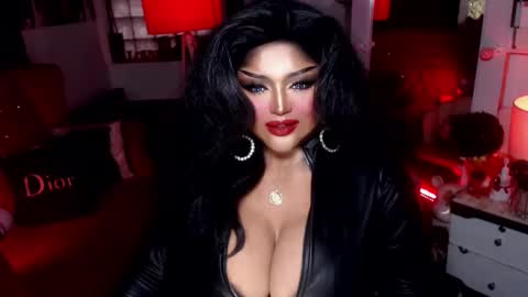 milkshakelavinia online show from 01.23.25