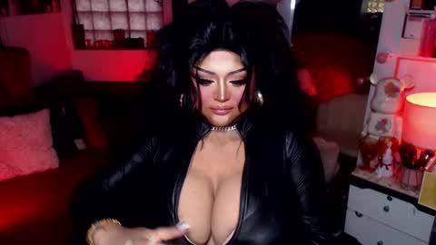 milkshakelavinia online show from 01.31.25