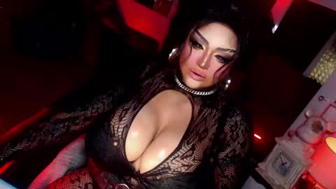 milkshakelavinia online show from 02.18.25