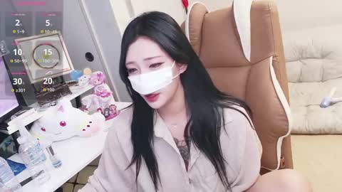 Snapshot of milksola chatting on 05.05.26 milksola online show from 05.05.26