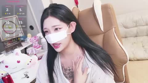 Snapshot of milksola chatting on 05.15.26 milksola online show from 05.15.26