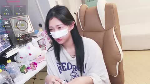 Snapshot of milksola chatting on 05.24.26 milksola online show from 05.24.26