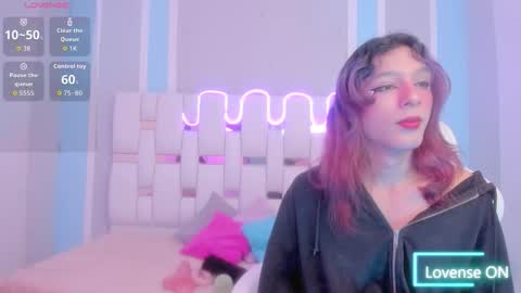 Snapshot of milkwhore1 chatting on 01.06.26 Michelle online show from 01.06.26