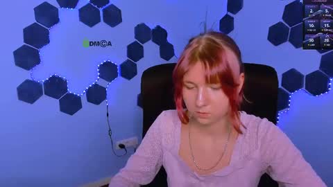 milky_mia_ online show from 05.02.26