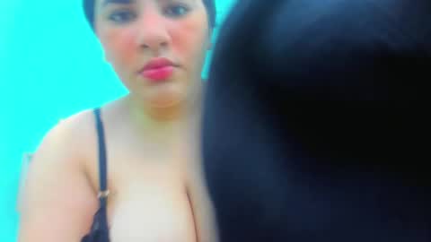 Snapshot of milky_way_18 chatting on 12.17.25 milky_way_18 online show from 12.17.25