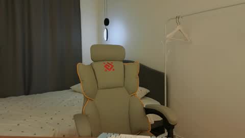 Eva online show from 03.27.26