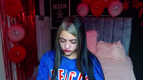 Violeta online show from 02.13.25