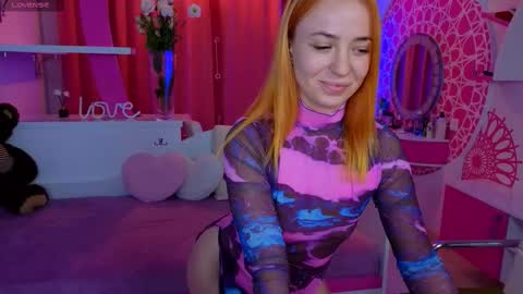 Snapshot of millana_hot chatting on 09.13.25 Milana online show from 09.13.25