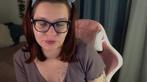 Snapshot of millapoolys chatting on 02.11.26 Milla online show from 02.11.26