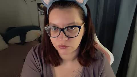 Snapshot of millapoolys chatting on 02.28.26 Milla online show from 02.28.26