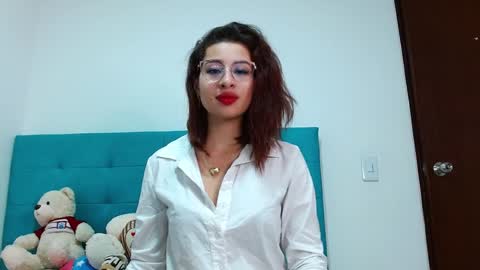 Snapshot of miller_sweet chatting on 12.17.24 Aleja online show from 12.17.24