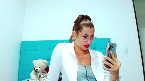Snapshot of miller_sweet chatting on 01.25.25 Aleja online show from 01.25.25