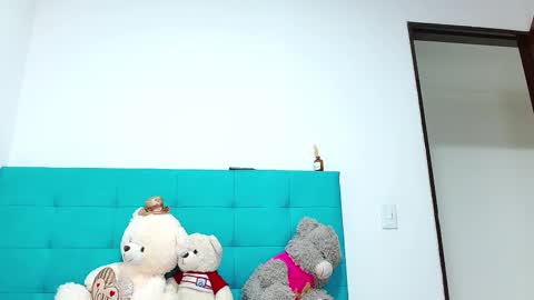 Snapshot of miller_sweet chatting on 02.17.25 Aleja online show from 02.17.25