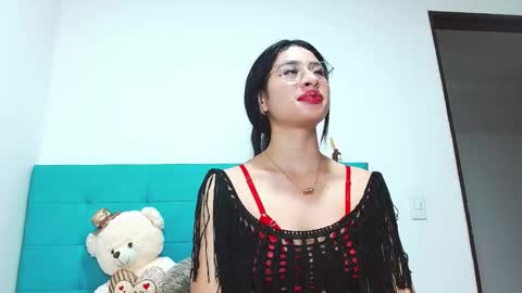 Snapshot of miller_sweet chatting on 02.24.25 Aleja online show from 02.24.25
