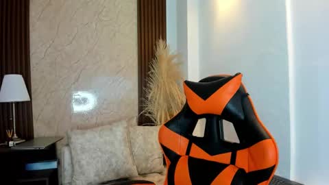 Snapshot of miller_sweet chatting on 09.17.25 Aleja online show from 09.17.25