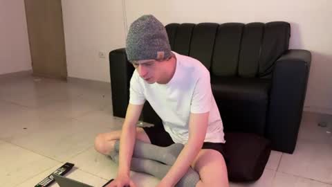Snapshot of millerjdm chatting on 07.28.26 SlimnHungOH online show from 07.28.26