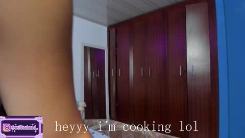        online show from 10.03.25