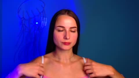 Milly online show from 09.22.25