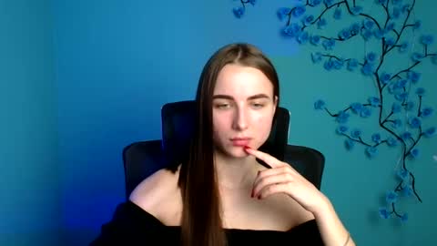 Snapshot of milly_liss chatting on 05.20.26 Milly online show from 05.20.26