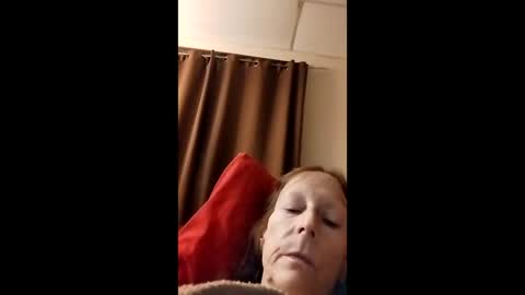 Snapshot of miloanj chatting on 10.29.25 miloanj online show from 10.29.25