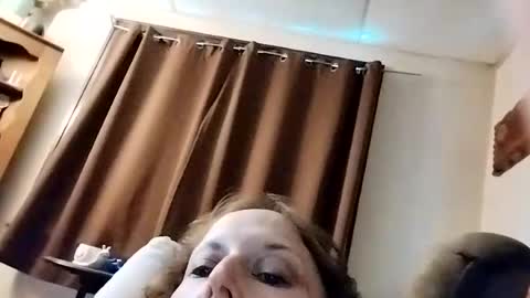 miloanj online show from 06.17.26