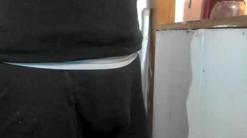 Snapshot of milowolf69 chatting on 11.08.25 milowolf69 online show from 11.08.25