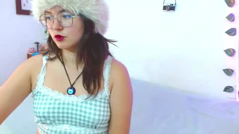 Snapshot of mily_baker chatting on 06.23.26 mily_baker online show from 06.23.26