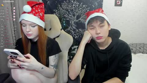 Snapshot of milymi_ chatting on 12.29.24 Milena and Jasper online show from 12.29.24