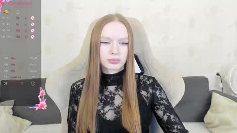 Snapshot of milymi_ chatting on 12.18.25 Milena and Jasper online show from 12.18.25