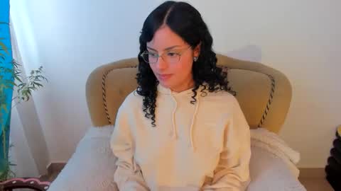 Snapshot of mimi_sa chatting on 11.07.25 Mimii online show from 11.07.25
