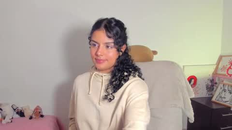 Snapshot of mimi_sa chatting on 04.26.26 Mimii online show from 04.26.26