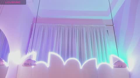 Snapshot of min_minjil chatting on 02.01.25 Minji online show from 02.01.25