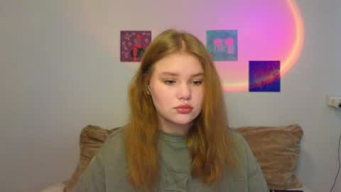 hi Im Mina  online show from 05.06.26